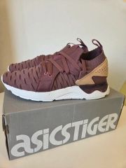 アシックス ゲルライト ランニングシューズ（新品）