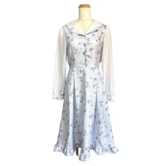 065 axes femme 花柄ロングワンピース F サックスブルー ホワイト セーラーカラー フリル裾 刺繍袖 フラワープリント アクシーズファム 春ワンピ 長袖 Aライン