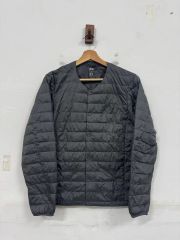 (S)ユニクロ 軽量ダウン