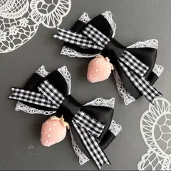 ふわいちご大♡ギンガムリボン 黒　ブラック　ヘアクリップ  量産型　地雷　ゴスロリ　天使界隈　サブカル　コンカフェ