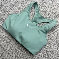 NIKE(ナイキ) ドライフィット ミント スポーツブラ S 250730