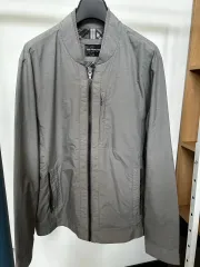 キム・ヨンジュ メンズ ウインドブレーカー