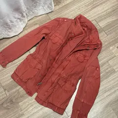 ギャップ オレンジ マウンテンパーカー