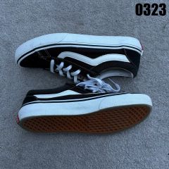 VANS ブラック/白 スニーカー