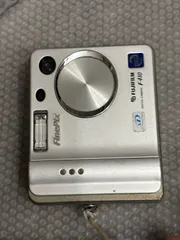 【SDカード、リーダー付】FUJIFILM FINEPIX AV230 Amazon | FUJIFILM デジタルカメラ FINEPIX AV230 光学3倍 シルバー