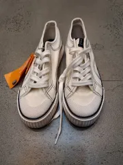 2 ／ 6 コレクション キャンバスシューズ アイボリー スニーカーズ