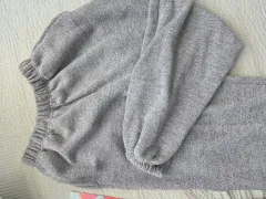 グレー ジョガーパンツ