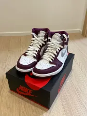 ナイキ ジョーダン1 レトロ ハイ OG ボルドー