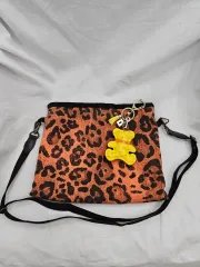 レオパード クロスバッグ ＋ クマ キーリング