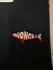 (新品) MONCLER モンクレール キッズ ユニセックス ロゴワッペン 半袖Tシャツ