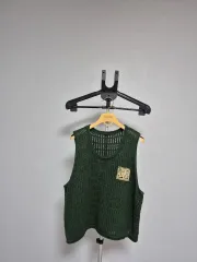 ニットベスト