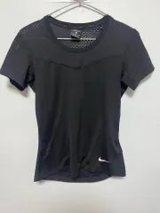 NIKE(ナイキ) 実行しています ハイポ クール ( hypercool ） レディース 半袖Tシャツ