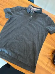 トミーヒルフィガーTシャツ