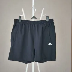 adidas ハーフパンツ