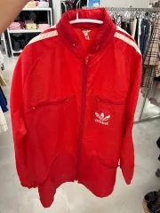 アディダス ウィンドブレーカー