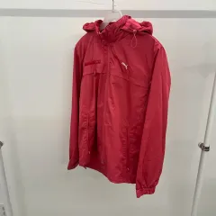 プーマ スポーティー ウィンドブレーカー