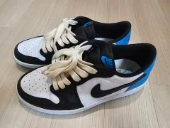 ナイキ エア ジョーダン 1 ロー ブラック/ホワイト/ブルー