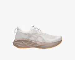 アシックス asics ノヴァブラスト BLAST 5 白 ホワイト 245 245cm D ラスト ワイド 新品未使用