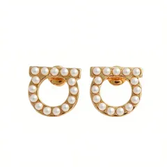 【ギフト対応可】フェラガモ FERRAGAMO ピアス Gancini Pearl Stud Earrings ガンチーニ パール スタッド ゴールド レディース アクセサリー ジュエリー 人気 ブランド おしゃれ 誕生日 記念 プレゼント ギフト 送料無料