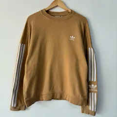832 adidas(アディダス) パーカー