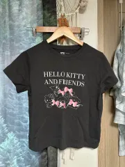 ユニクロ サンリオ コラボ 半袖Tシャツ