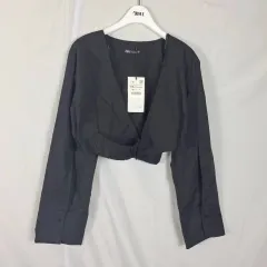 ZARA(ザラ) クロップド ブラウス xs 新品