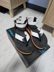 TEVA(テバ) オリジナル ビーチサンダル 厚底 225 230