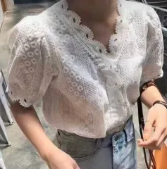 白コットン夏半袖レースエンブロイダリー刺繍パフVネックブラウス