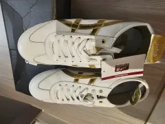 オニツカタイガー メキシコ 66 白金 スニーカー 新品