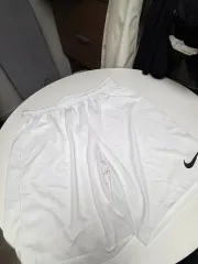 ナイキ 白 ハーフパンツ ドライフィット