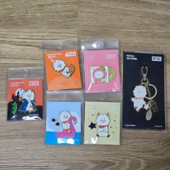 まとめ) BTS BT21 RJ ジン バッジ キーホルダー