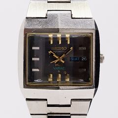 SEIKO5 4227-00B0 未使用 フルコマ アラビア語曜日 自動巻 - メルカリ
