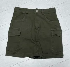 Y2K カーキ色スカート