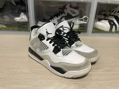 ジョーダン 4 Retro （ PS ） ホワイト&ブラック 200 サイズ