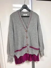 ハン (HAN) オッズセカンド (O'2nd) 刺繍 プリーツ バイカラー ウール100% ニット カーディガン Vネック