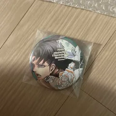 進撃の巨人 リヴァイ アンティーク 1 周年 缶バッジ グッズ