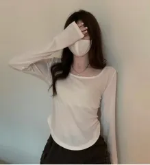 Uネック Tシャツ