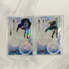 1/1まで進撃の巨人のリヴァイ エルヴィン アクリルスタンド