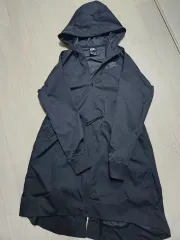 Nike Shield ロングフード付きウィンドランナージャケット