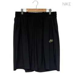 3536 Nike(ナイキ） 黒 トレーナー ハーフパンツ