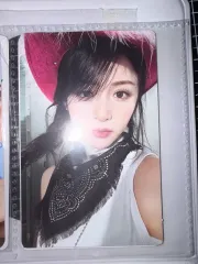 LE SSERAFIM(ルセラフィム・ルセラ) ホ・ユンジン(HUH YUNJIN) トレカ