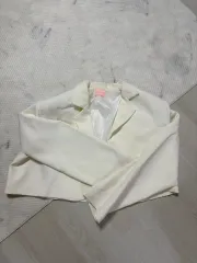 アイボリジャケット