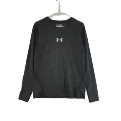 J8922 アンダーアーマー ユニセックス M 機能性 長袖Tシャツ