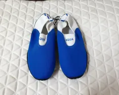 200 子供 キッズ マリンシューズ アクアシューズ ウォーターシューズ 水泳 靴