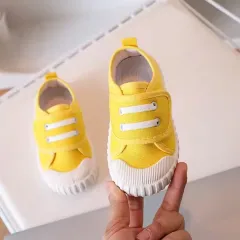 赤ちゃん 黄色 スニーカー (サイズ25) 新品