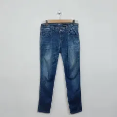 ＃ 2 アルマーニジーンズ/レディース/ジーンズ/ 26 サイズ/サイズ 206