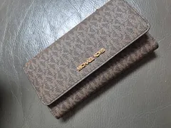 MICHAEL KORS(マイケル・コース) 財布 出品