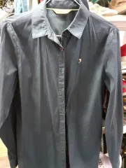 マコ 黒 長袖 シャツ