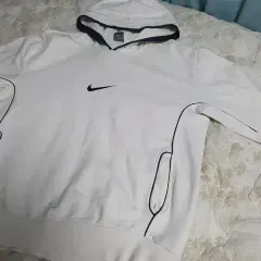 ナイキ ヴィンテージ オールドスクール 刺繍 センター スウッシュロゴ フーディー 白 y2k