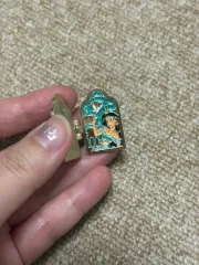 Disney(ディズニー) ALADIN アラジン ジャスミン キャラクター [開く] バッジ